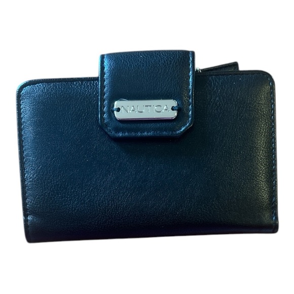 NAUTICA Black Leather Wallet - Picture 1 of 4